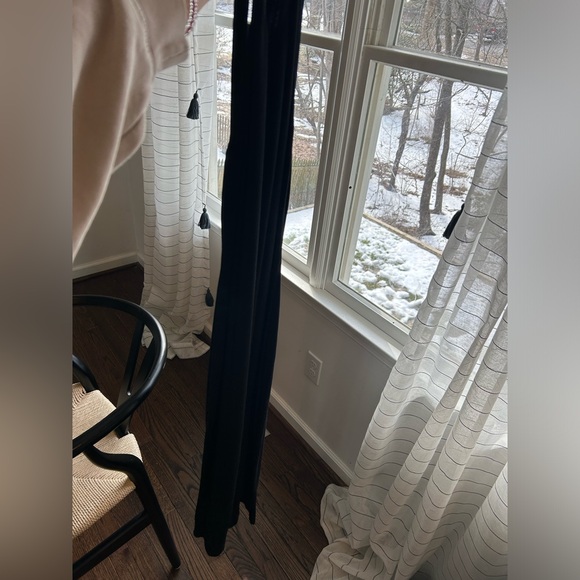 Kindred Bravely Black Sleeveless Dress - Picture 3 of 3